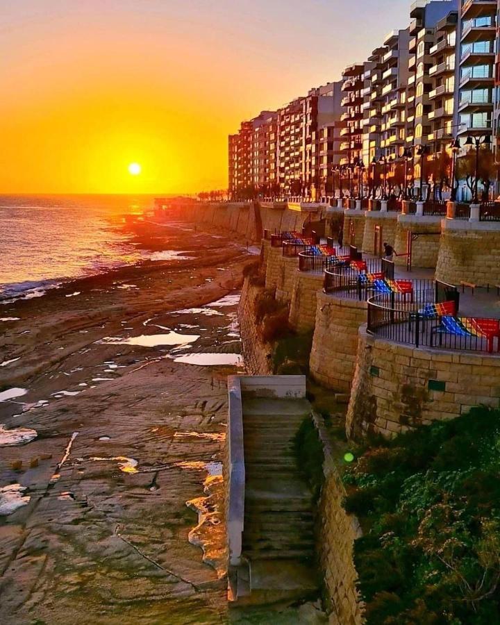 The Exiles Hotel Sliema Exterior photo